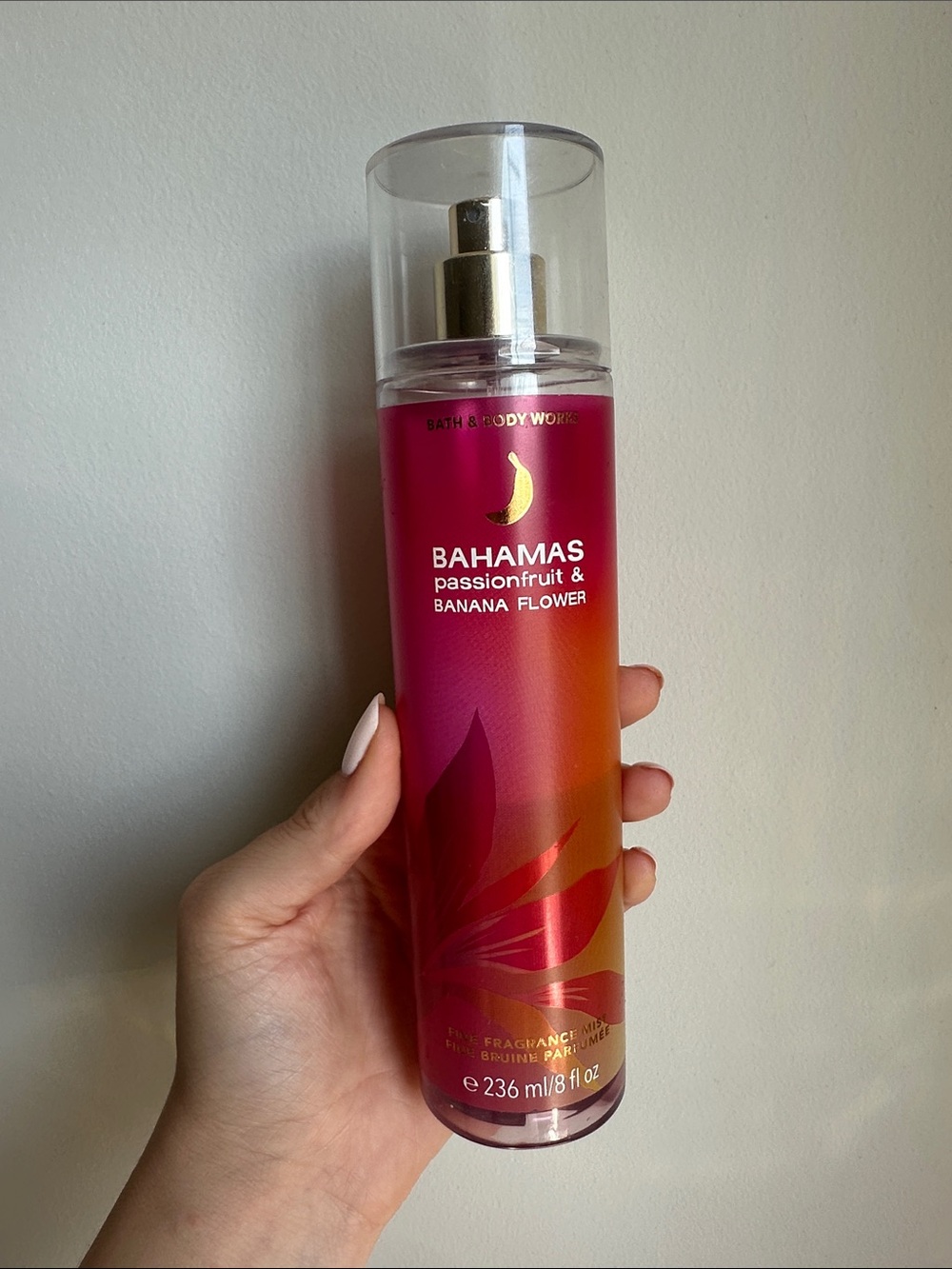 Bath & body Works Bahamas passionfruit & banana flower